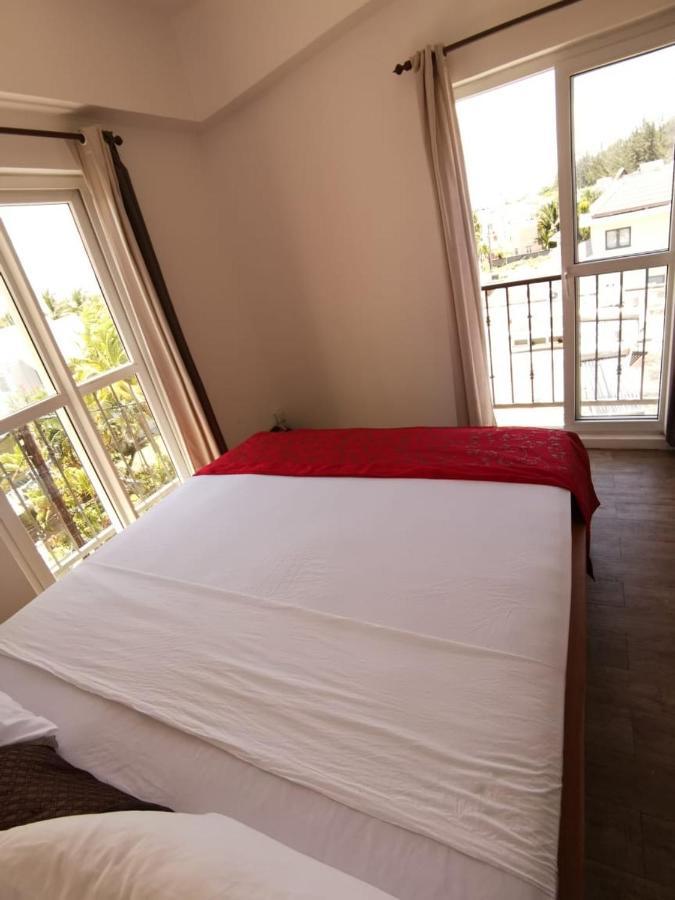 Rayon Vert Bleuphorie Beach Apartment Flic-en-Flacq Kültér fotó